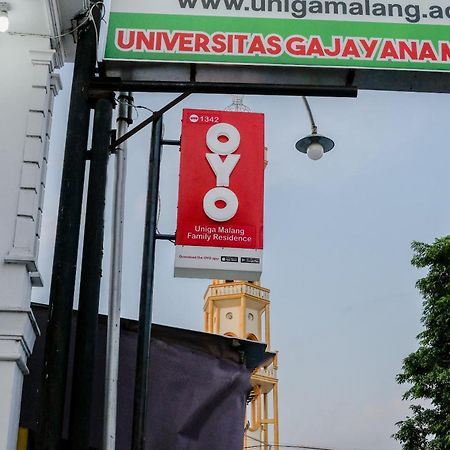 Oyo 1342 Uniga Malang Family Residence エクステリア 写真