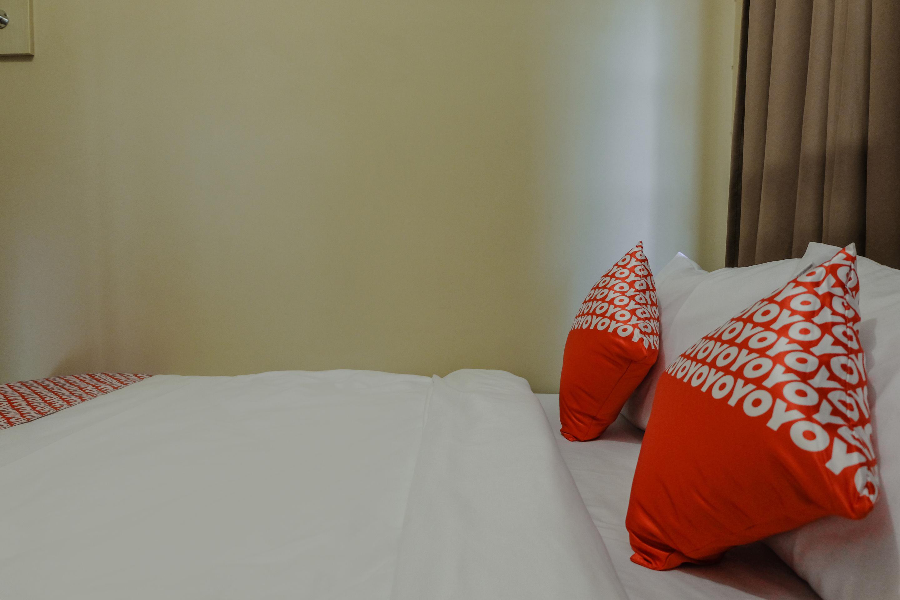 Oyo 1342 Uniga Malang Family Residence エクステリア 写真