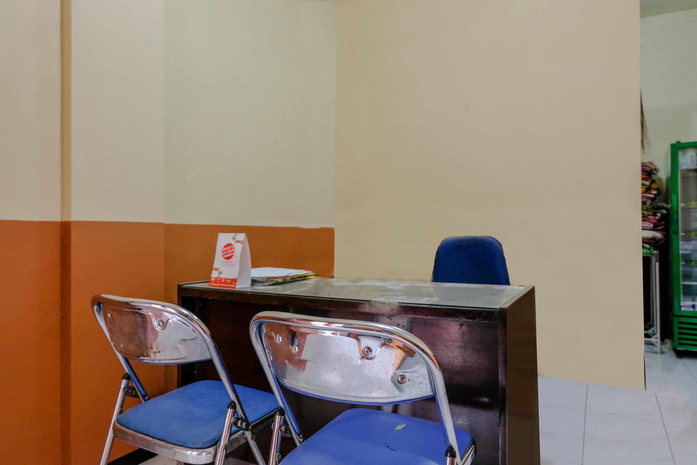 Oyo 1342 Uniga Malang Family Residence エクステリア 写真