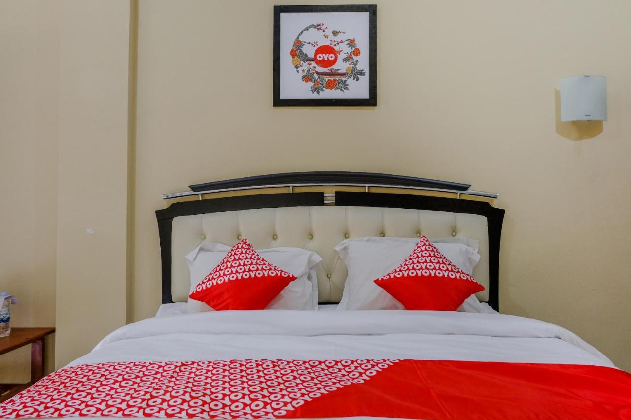 Oyo 1342 Uniga Malang Family Residence エクステリア 写真